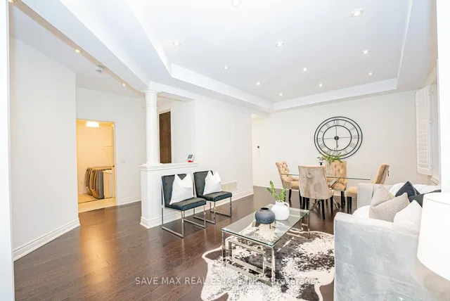 Additional image 8 of 8 PADBURY Tr