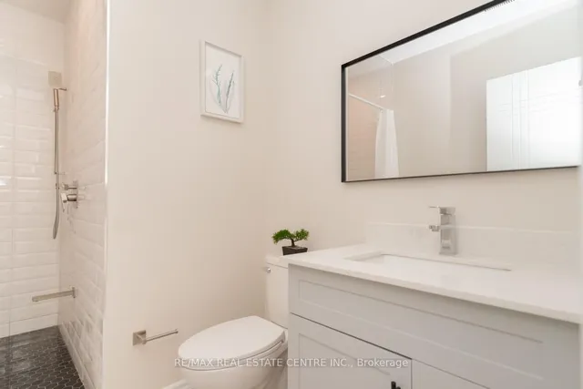 Additional image 30 of 5 Autumn Blvd