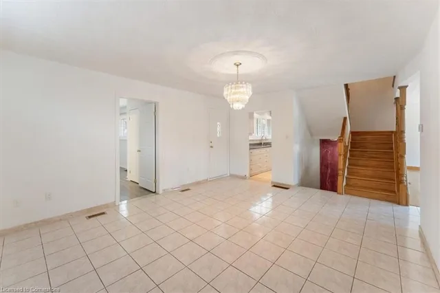 Additional image 12 of 161 Howard Ave