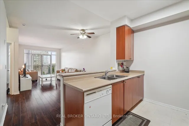 Additional image 8 of 3650 Kingston Rd Unit 926