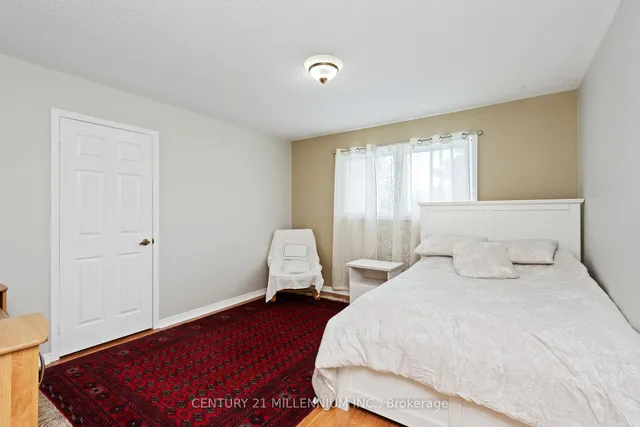 Additional image 22 of 29 Mossbank Dr