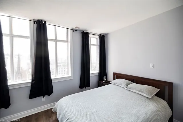 Additional image 16 of 36 James St Unit 1405