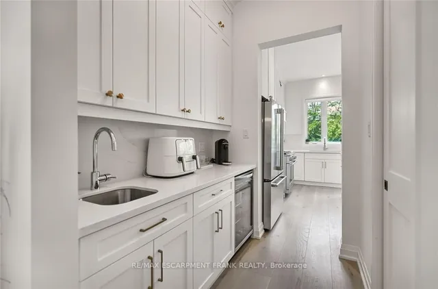 Additional image 18 of 391 KLEIN Circ