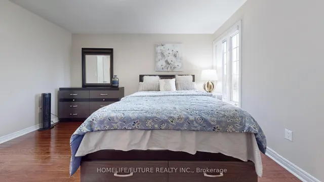 Additional image 30 of 59 Pogonia St