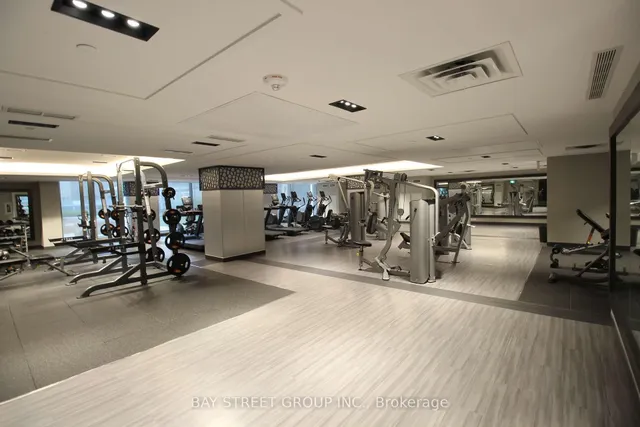 Additional image 33 of 543 Richmond St Unit 814