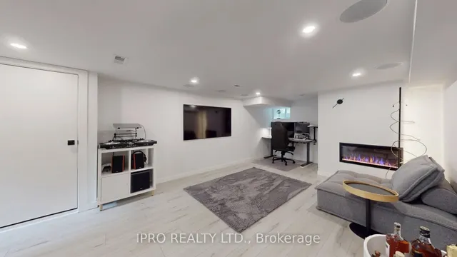 Additional image 28 of 35 Clarence St