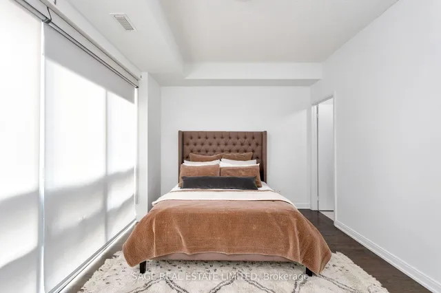 Additional image 19 of 760 The Queensway Unit 401