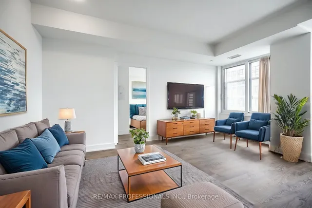 5 Mabelle Ave Unit 4332