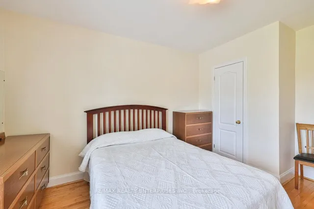 Additional image 14 of 68 Algoma St