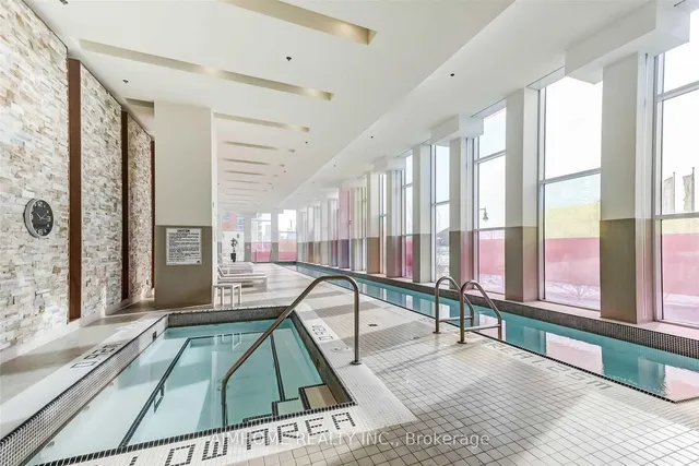 Additional image 15 of 19 Singer Crt Unit 921