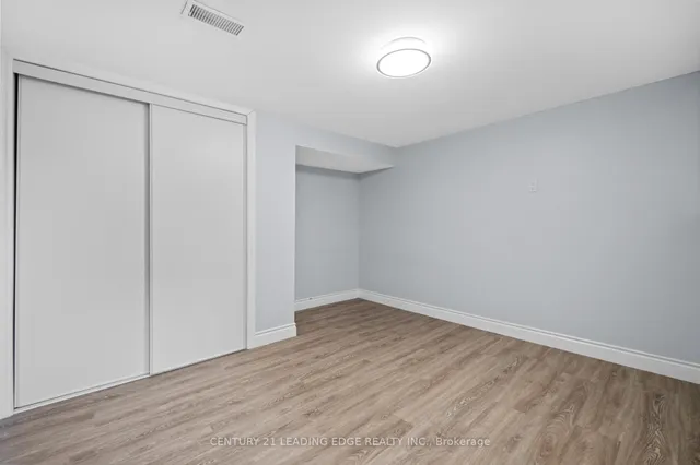 Additional image 39 of 427 Krug St