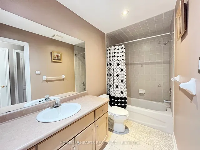 Additional image 17 of 516 Lumberton Cres