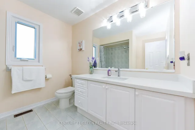 Additional image 29 of 116 Canada Goose Blvd