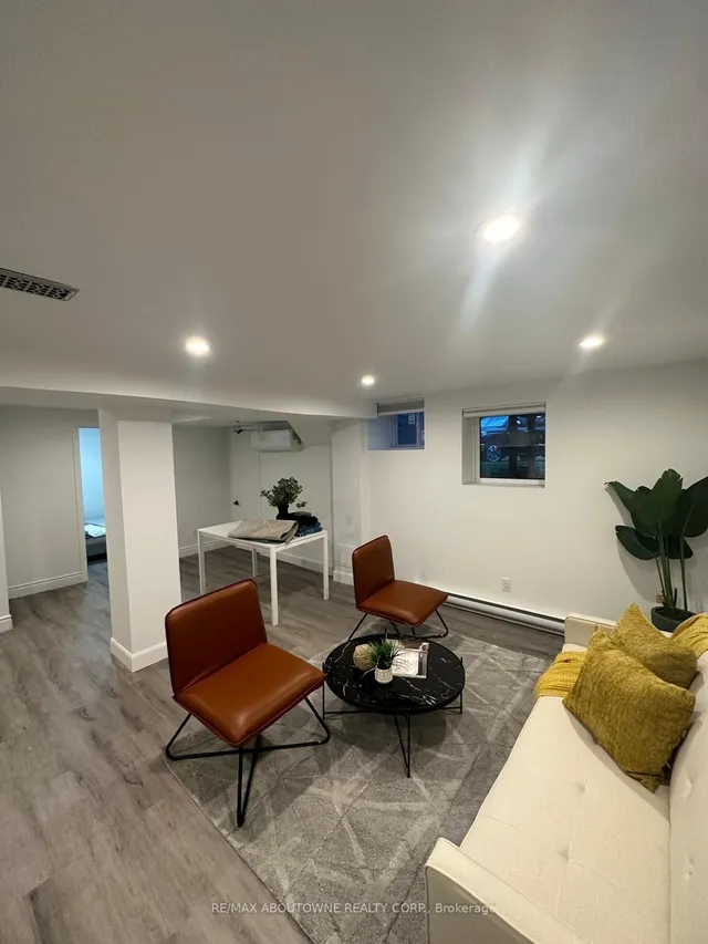 Additional image 30 of 66 Wellington St