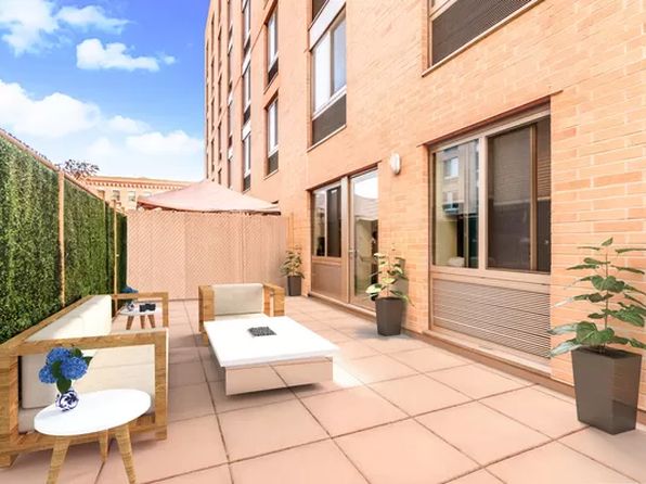 300 W 135th St APT 2L, New York, NY 10030
