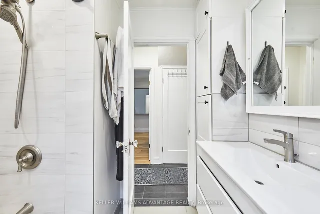 Additional image 16 of 128 Harewood Ave