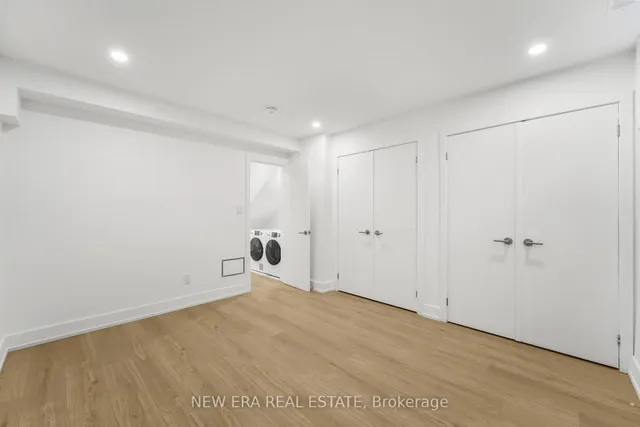 Additional image 30 of 113 Bellwoods Ave