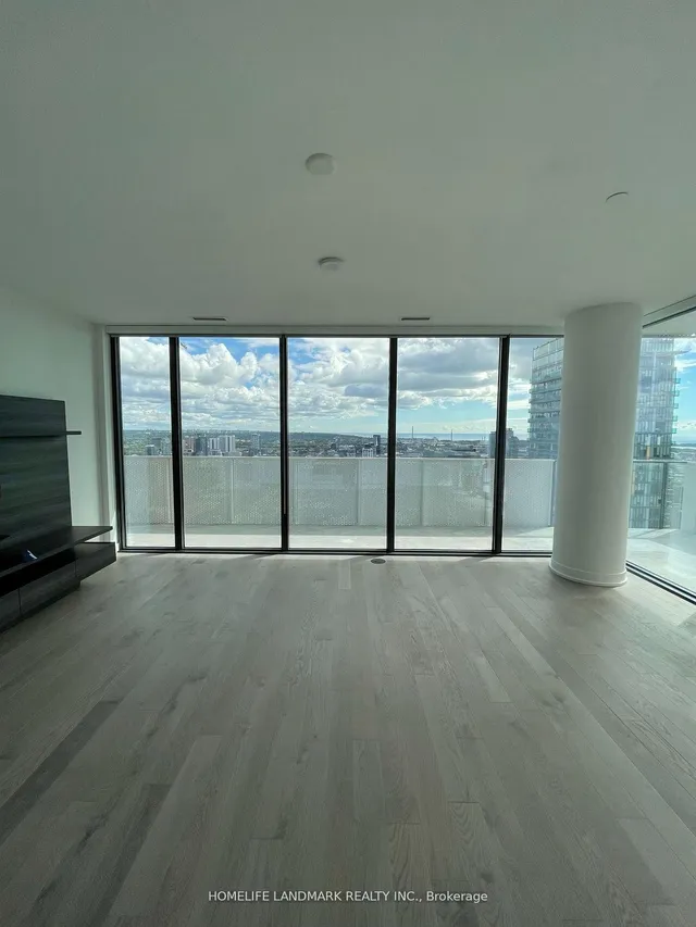 Additional image 2 of 20 Lombard St Unit 3703