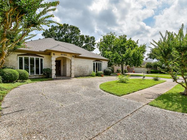 7519 Coachwood Dr, Houston, TX 77071