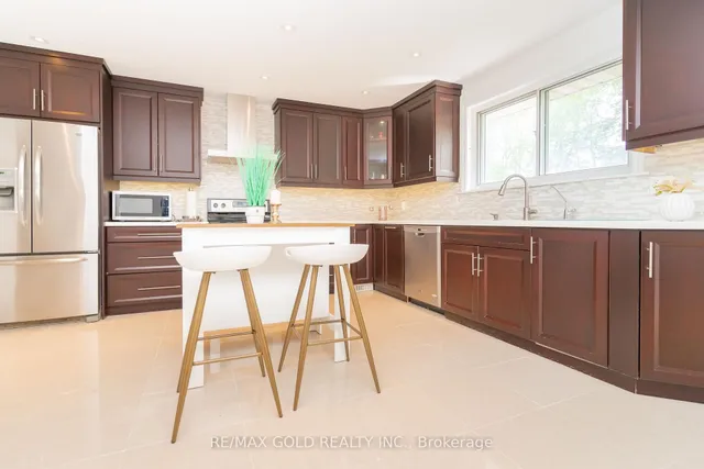 Additional image 16 of 24 Dorchester Dr