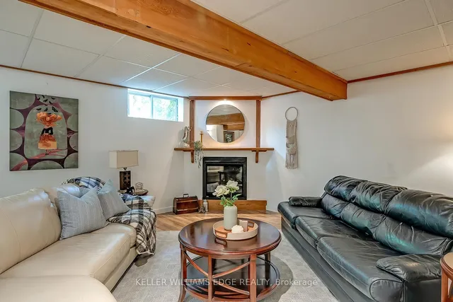 Additional image 27 of 105 Glenhollow Dr