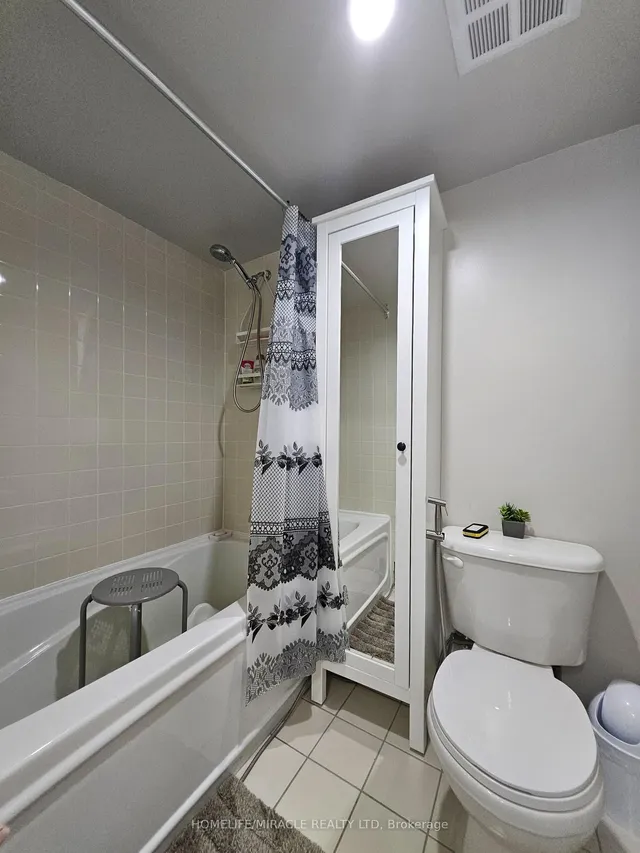 Additional image 17 of 36 Lee Centre Dr Unit 3011