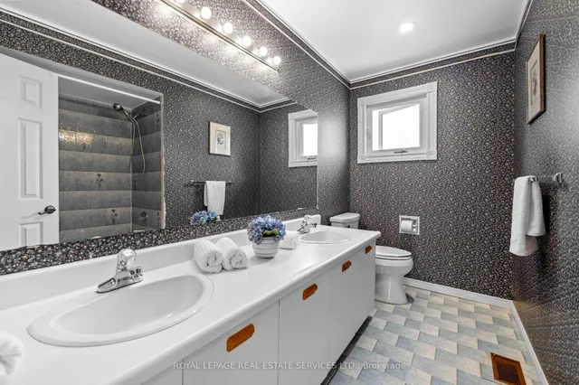 Additional image 33 of 40 Canmore Blvd