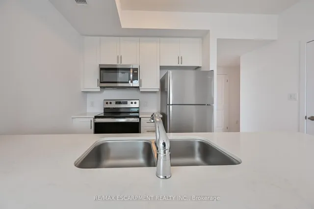 Additional image 5 of 470 Dundas St Unit 611