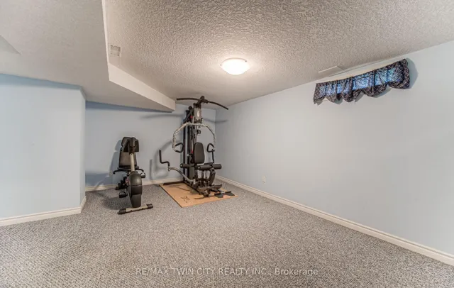 Additional image 34 of 82 Roseneath Cres