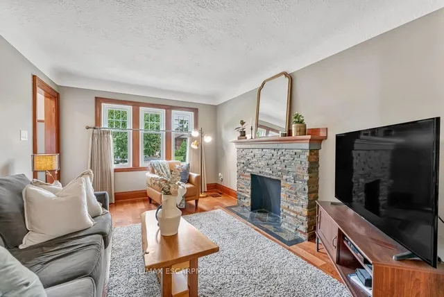 Additional image 5 of 175 Brucedale Ave