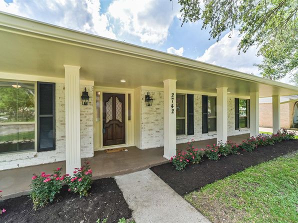 2742 Triway Ln, Houston, TX 77043