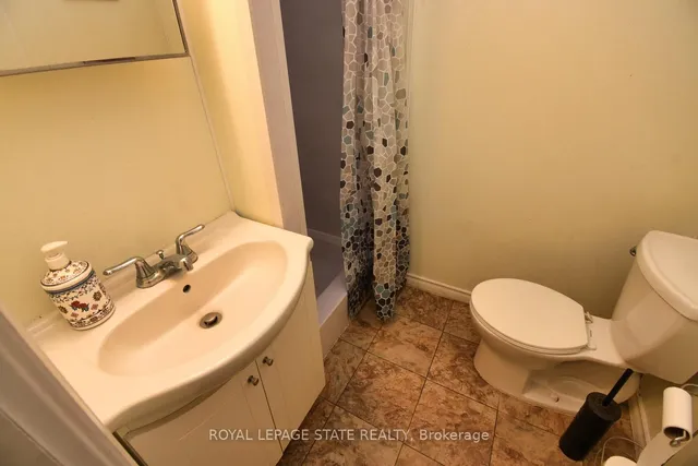 Additional image 16 of 60 Toby Cres