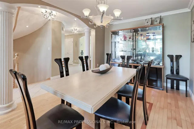 Additional image 16 of 18 Northglen Ave