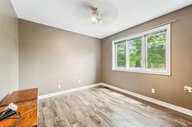 Additional image 24 of 35 Dayman Crt