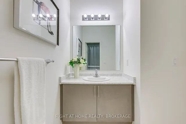 Additional image 44 of 451 Dundas St