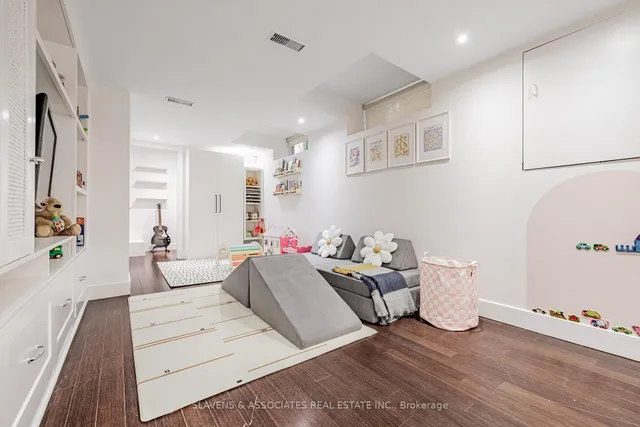 Additional image 23 of 188 Fairlawn Ave