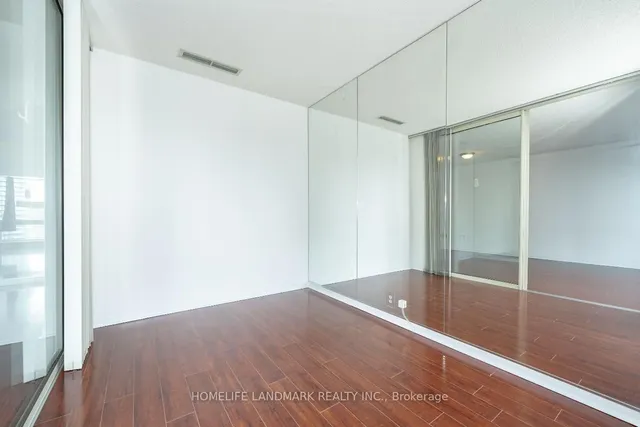 Additional image 11 of 1001 Bay St Unit 2616