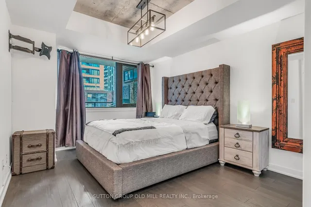 Additional image 27 of 400 Wellington St Unit 807