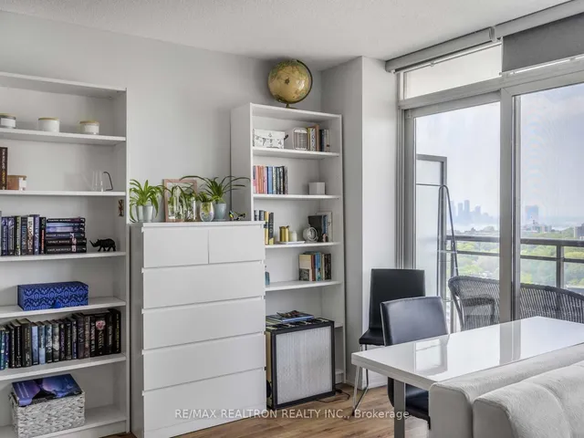 Additional image 15 of 38 Joe Shuster Way Unit 2011