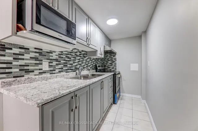 Additional image 43 of 75 Wandering Tr