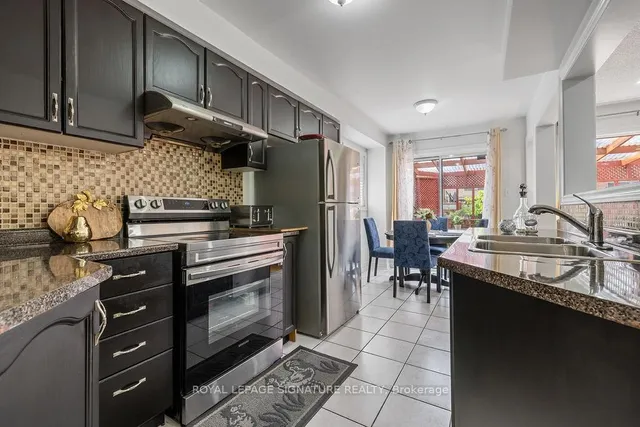 Additional image 26 of 20 Tessler Cres