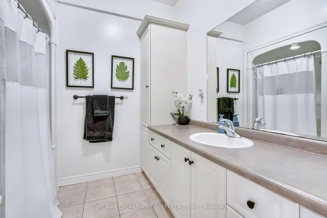 Additional image 27 of 1504 Upper Sherman Ave