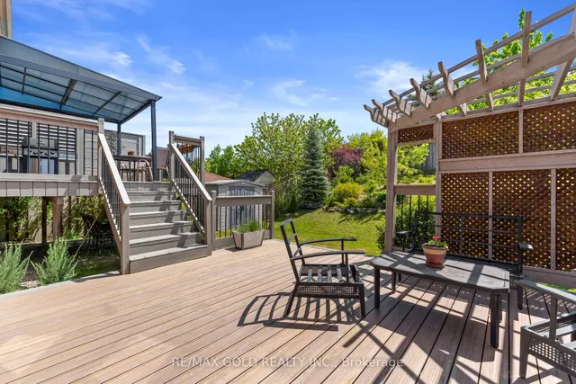 Additional image 46 of 36 Slipneedle St