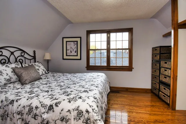 Additional image 18 of 90 Howe Ave