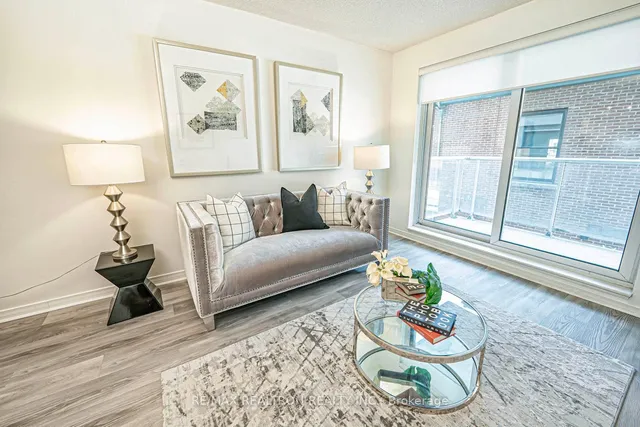 Additional image 12 of 230 King St Unit 318