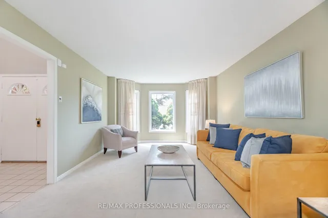 Additional image 4 of 29 Moeller Crt