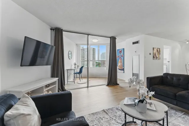 Additional image 5 of 3700 KANEFF Cres Unit 1205