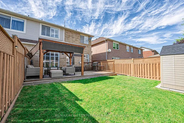 Additional image 43 of 1165 Barclay Circ