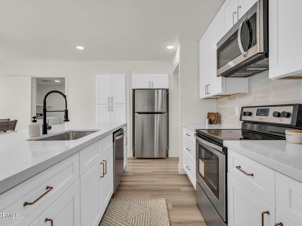 703 E Corte Oro, Phoenix, AZ 85020