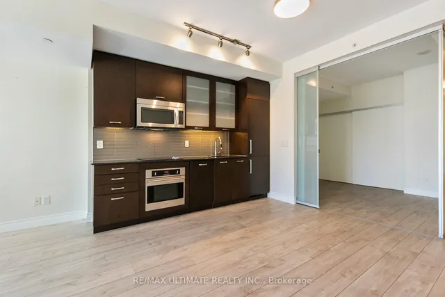 Additional image 25 of 210 Simcoe St Unit 611